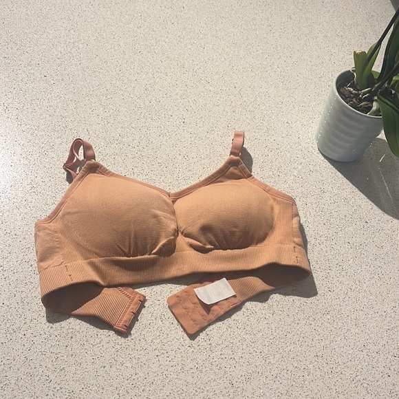 Knix Sz Small Good To Go Seamless Everyday Bra in Pink Ginger - Picture 6 of 15